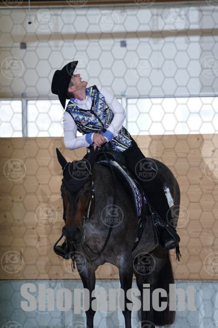 s_A_903009.JPG